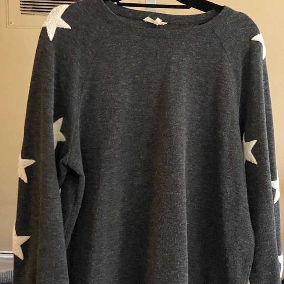 SWEATER NWOT - Picture 2 of 9